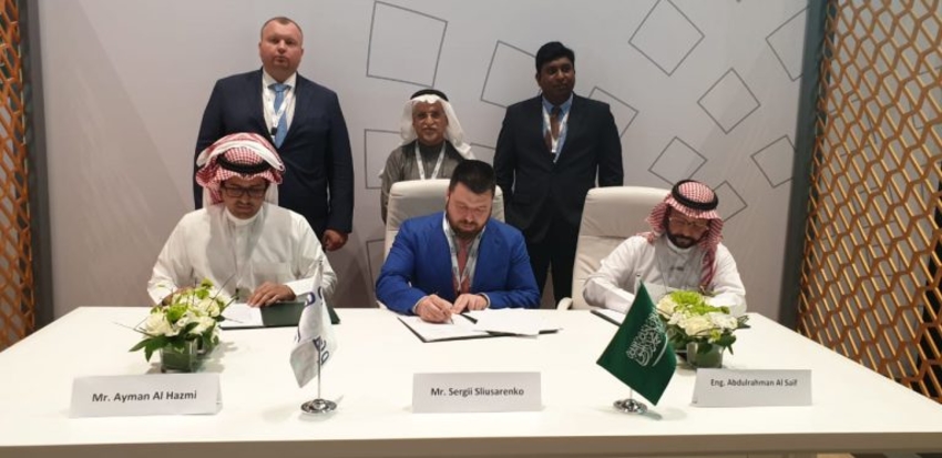 Підписали Меморандум про взаєморозуміння з метою співпраці у Королівстві Саудівська Аравія, Україні та інших країнах.